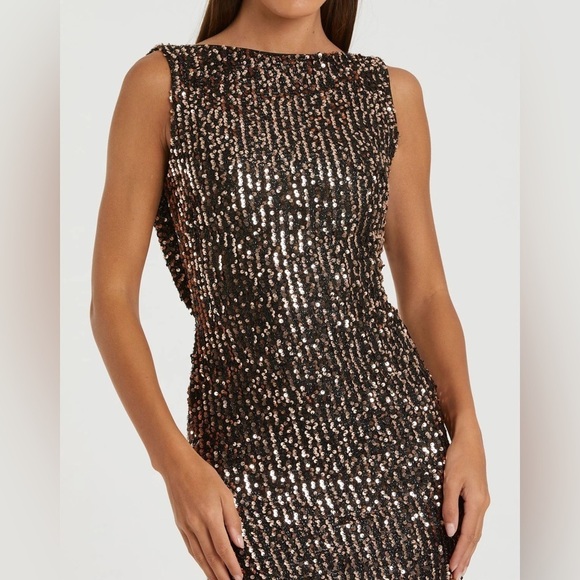 IEENA FOR MAC DUGGAL NWT 26331 Cowl Back Boat Neck Sequined Evening Gown - Picture 4 of 10